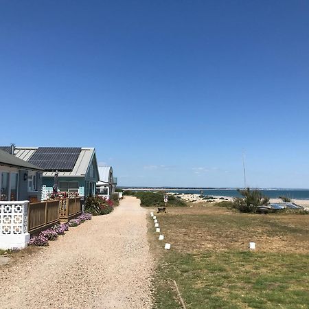 Stay At 'The Elms' In Tranquil Church Norton, Selsey - Ground Floor Bedroom, Own Private Bathroom, Quiet Beach, 2 Acre Garden By The Sea, On Edge Of Wildlife Nature Reserve Bagian luar foto
